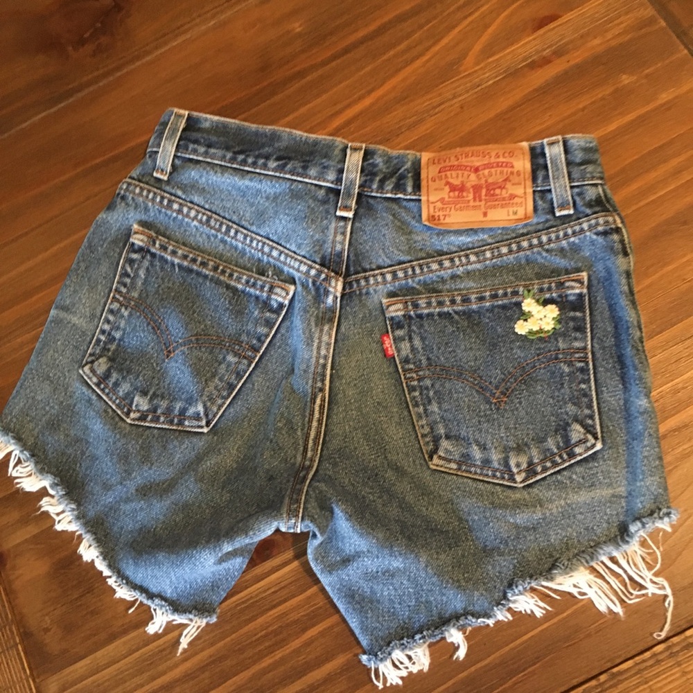 AUTHENTIC LEVIS HIGH WAISTED SHORTS